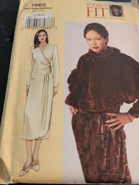 Vogue Sewing Pattern 7665 Women's Plus Sz 26W-32W G-J Wrap Dress And Capelet New